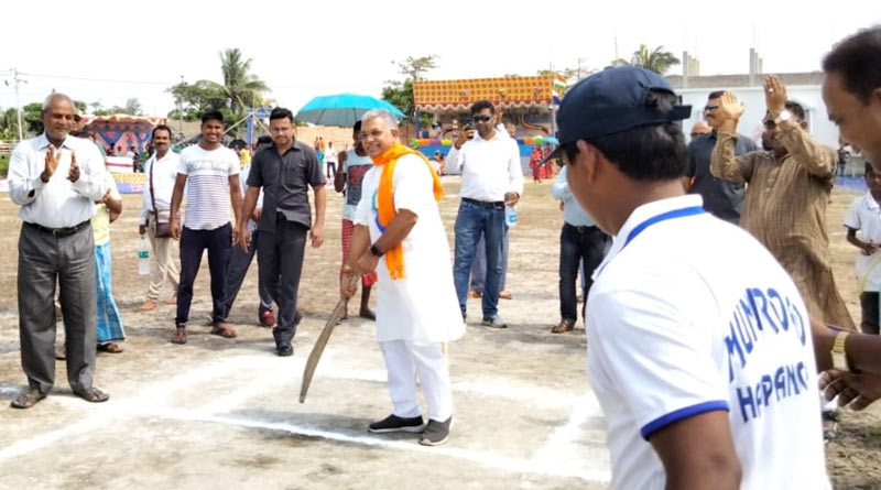Dilip Ghosh joined cricket tournament at Bakkhali and played as a part of public communication | Sangbad Pratidin