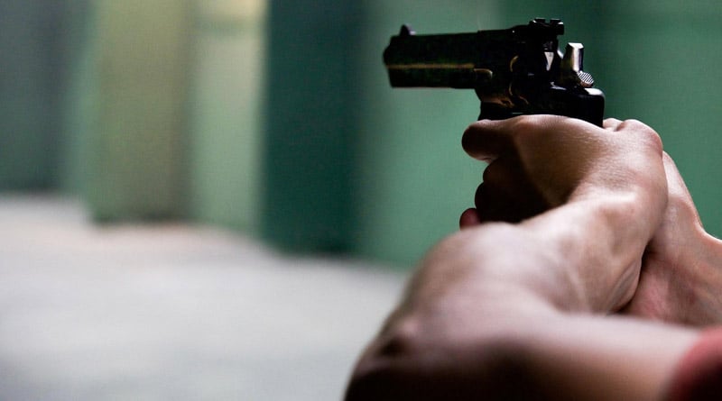 Loaded revolver of Humayun Kabir's security guard stolen in Train | Sangbad Pratidin
