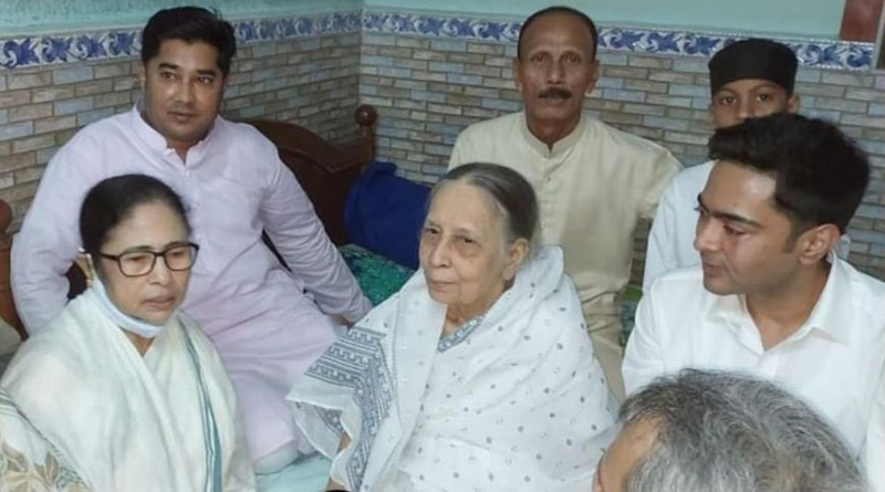 CM Mamata Banerjee visits Rizwanur Rahman's house on Eid | Sangbad Pratidin