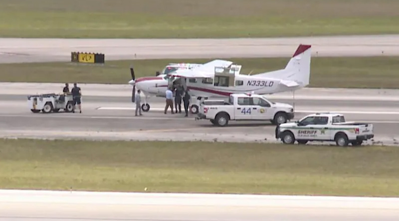 Inexperienced passenger safely lands plane at Florida | Sangbad Pratidin
