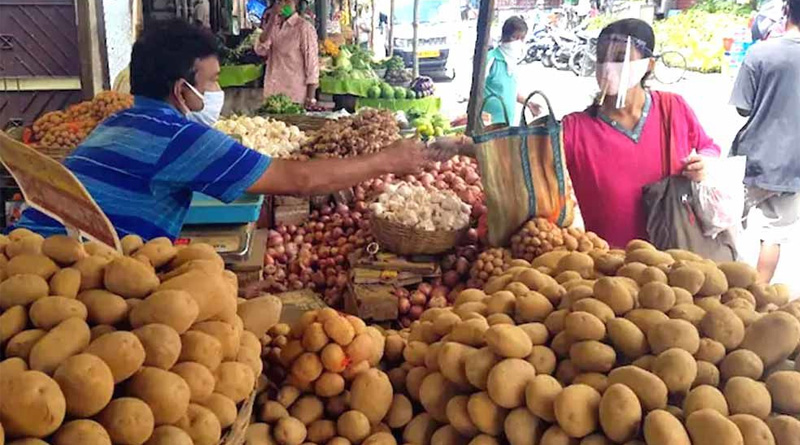 Potato prices in West Bengal skyrocketing | Sangbad Pratidin