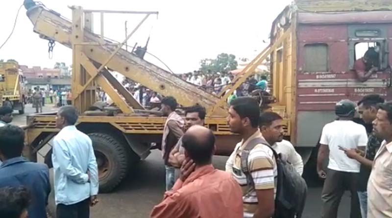 Accident in Bankura, 4 people died | Sangbad Pratidin