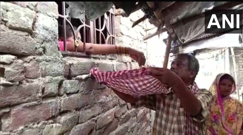 ছেলের দেহ ছাড়াতে লাগবে ৫০ হাজার টাকা! ভিক্ষা করছেন নিরুপায় বাবা-মা