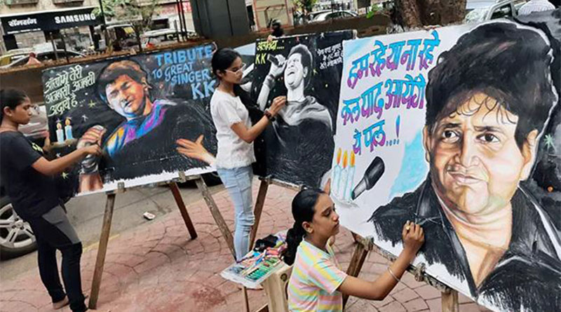 কেকে’র শেষযাত্রায় চোখের জলে ভাসলেন শ্রেয়া, হরিহরণ, ছবি এঁঁকে শ্রদ্ধা জানালেন অনুরাগীরা