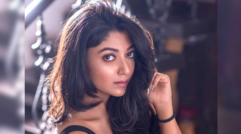 খলনায়িকার চরিত্রে দেবলীনা কুমার! আসছে নতুন ধারাবাহিক ‘সাহেবের চিঠি’