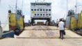 Padma Setu casts gloom on traders near ferry ghats | Sangbad Pratidin