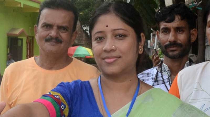 Wife of Died TMC leader Minakshi Dutta Wins in Panihati Bypoll | Sangbad Pratidin
