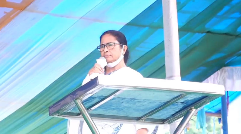 'Won't let division of Bengal', CM Mamata Banerjee roars from Alipurduar rally | Sangbad Pratidin