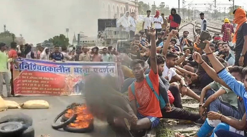 Protest erupt in Bihar against Agnipath scheme of Indian Army | Sangbad Pratidin