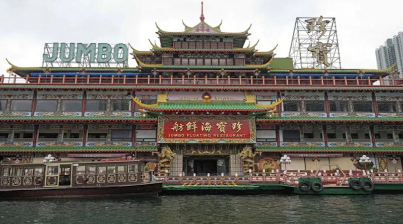 Famous floating restaurant Jumbo in Hong Kong drowned | Sangbad Pratidin