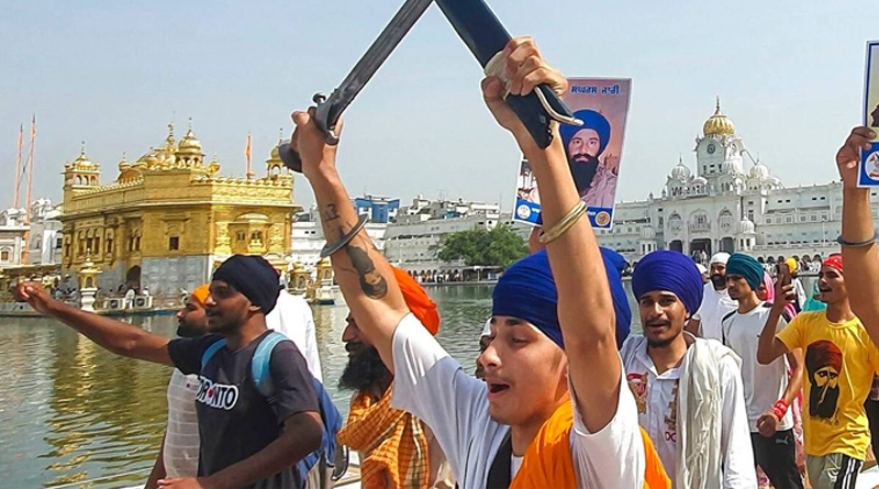 Akal Takht chief calls for weapon training for Shikhs at Golden Temple | Sangbad Pratidin