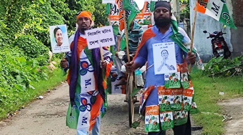 মঞ্চের সামনে বসে প্রিয় নেত্রী মমতাকে দেখার আশা, পায়ে হেঁটে কাকদ্বীপ থেকে ধর্মতলা রওনা দুই TMC কর্মীর