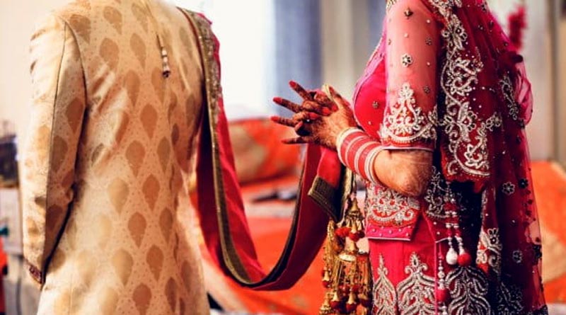 Bride takes two 'pheras' then calls off wedding ceremony in Uttar Pradesh | Sangbad Pratidin