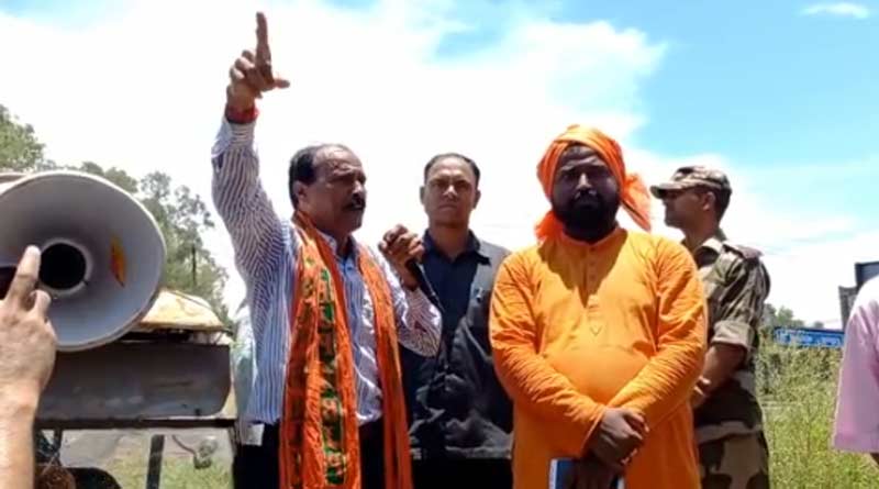 ‘আপনাদের উলঙ্গ করে ছাড়ব’, তৃণমূল নেতাদের হুঁশিয়ারি দিয়ে বিতর্কে বিজেপি বিধায়ক