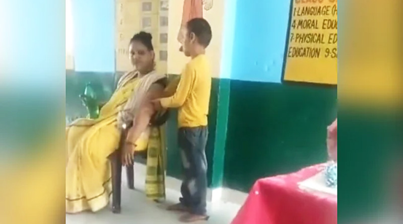 Student Massaging Teacher's Hand In Classroom of Uttar Pradesh | Sangbad Pratidin
