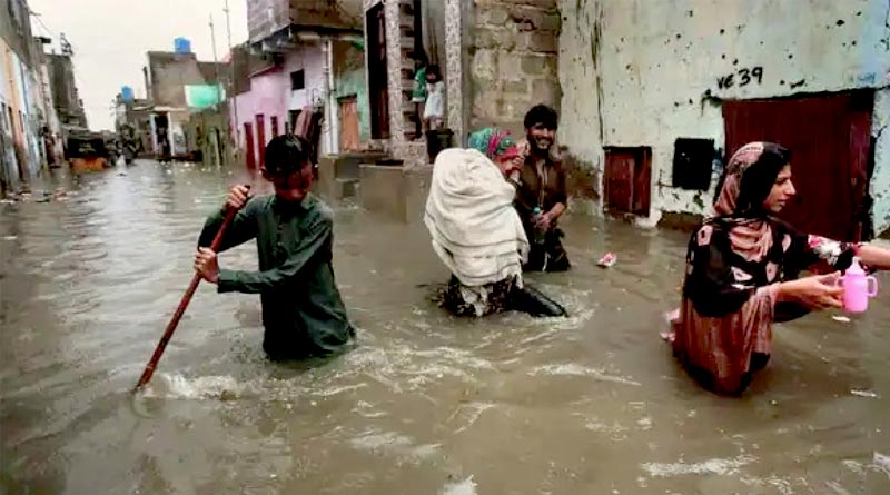 Flooding in Pakistan kills at least 70 people | Sangbad Pratidin