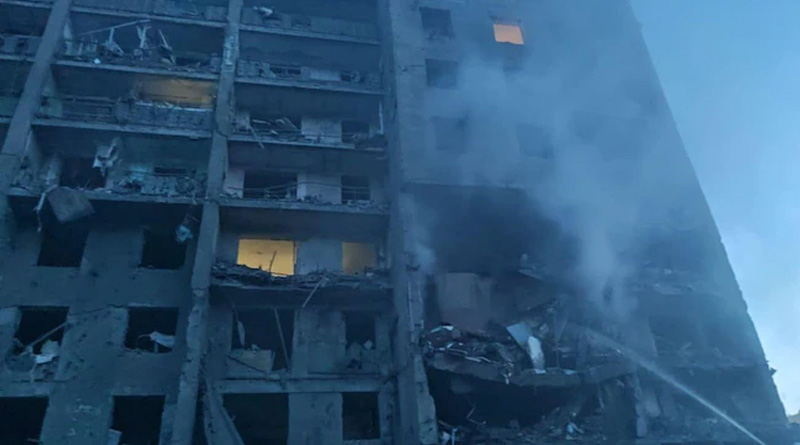 Russian missile attack in Ukraine residential building kills at least 18 | Sangbad Pratidin