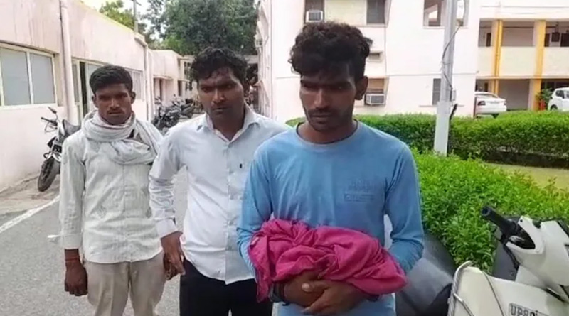 Man reached Uttar Pradesh police station with dead body of newborn, Officers turn down FIR | Sangbad Pratidin