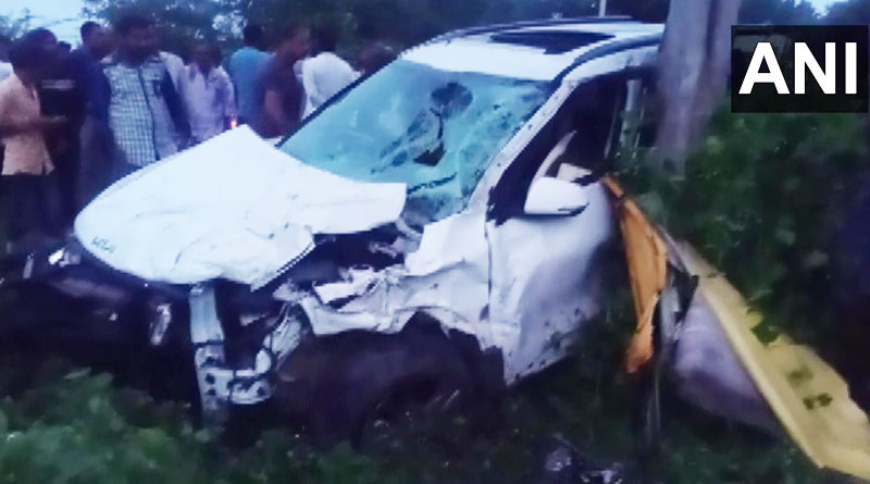 Six people died in a road accident in Gujarat's Anand | Sangbad Pratidin