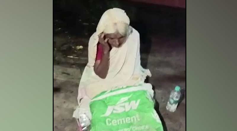Old lady was kept alive inside a sack found at chinsurah | Sangbad Pratidin