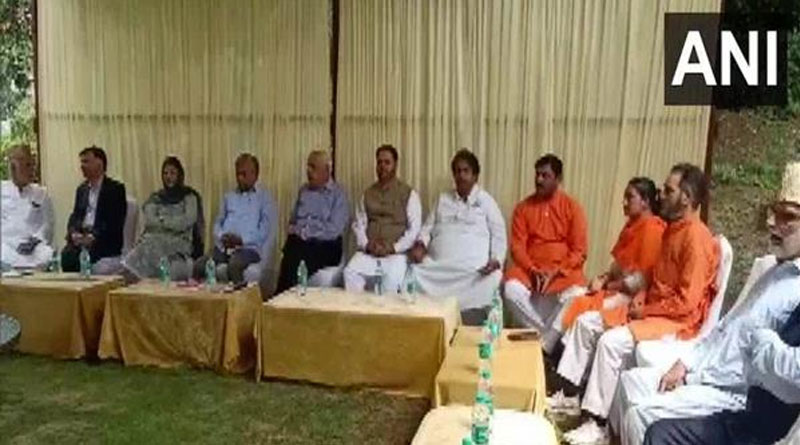 অ-স্থানীয়দের ভোটাধিকার: সর্বভারতীয় দলগুলির কাছে সাহায্য প্রার্থনা আবদুল্লা-মুফতির