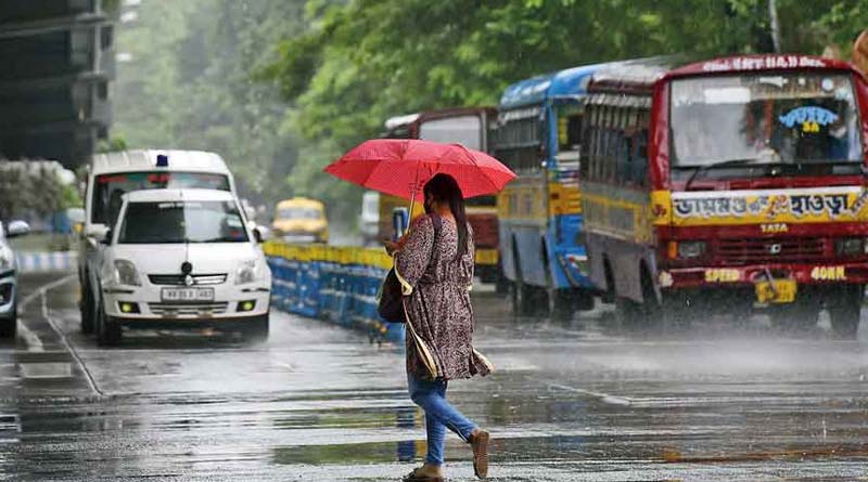 Weather Update: Rain in Kolkata and adjacents area, heavy rainfall allert in six disctricts | Sangbad Pratidin