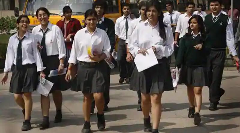 School students of Duttapukur are being threatened | Sangbad Pratidin
