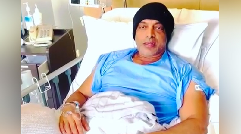 Former Pak star Shoaib Akhtar gets emotional in hospital bed | Sangbad Pratidin