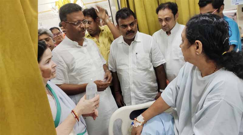 Firhad Hakim in Hospital to meet BJP's Meena Devi Purohit | Sangbad Pratidin