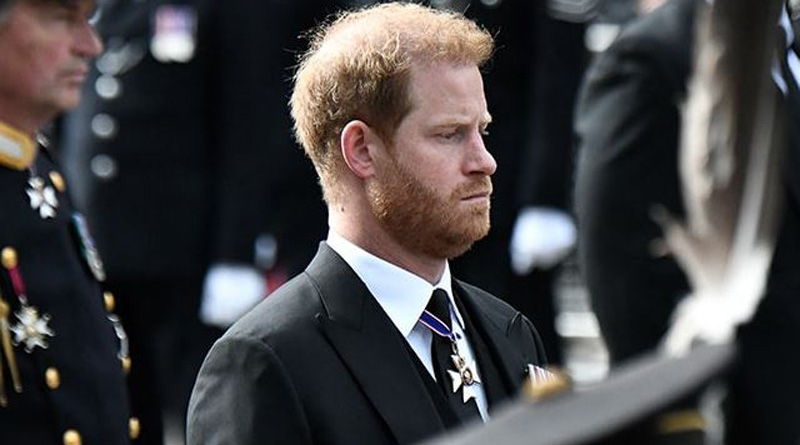 Prince Harry accused of not singing 'God Save the King' at Queen's Funeral, video goes viral। Sangbad Pratidin