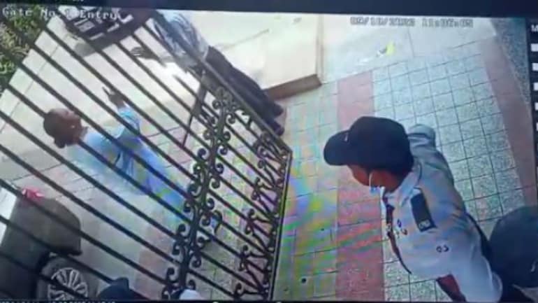 Video of a Noida woman slapping security guard goes viral | Sangbad Pratidin