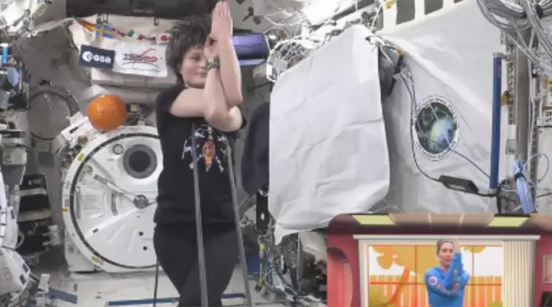 Astronaut Samantha Cristoforetti does yoga in space | Sangbad Pratidin