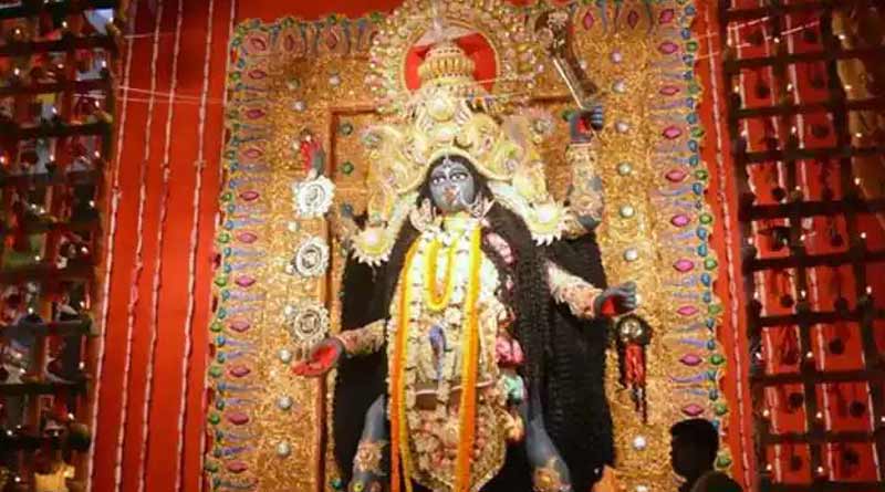 বাংলাদেশে কালীমূর্তির গলা কাটল দুষ্কৃতীরা, মন্দিরেও ভাঙচুর