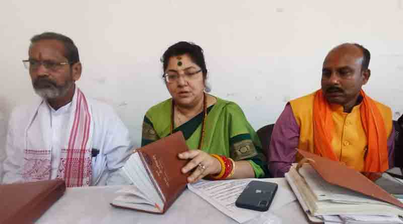 BJP MP Locket Chatterjee prescribes formula for Birbhum BJP | Sangbad Pratidin