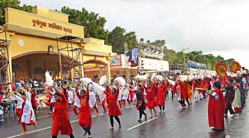 Know Kolkata traffic update as city gears up for Durga Puja carnival | Sangbad Pratidin