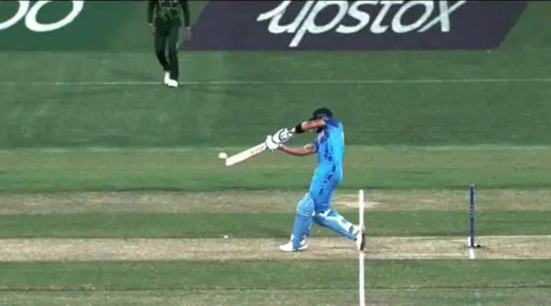 'Umpire turned around only after Kohli asked for it', Former players of Pakistan furious over controversial no-ball । Sangbad Pratidin