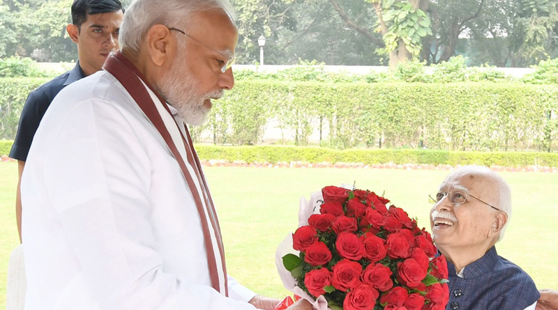 Narendra Modi Visits LK Advani On Birthday, Says 
