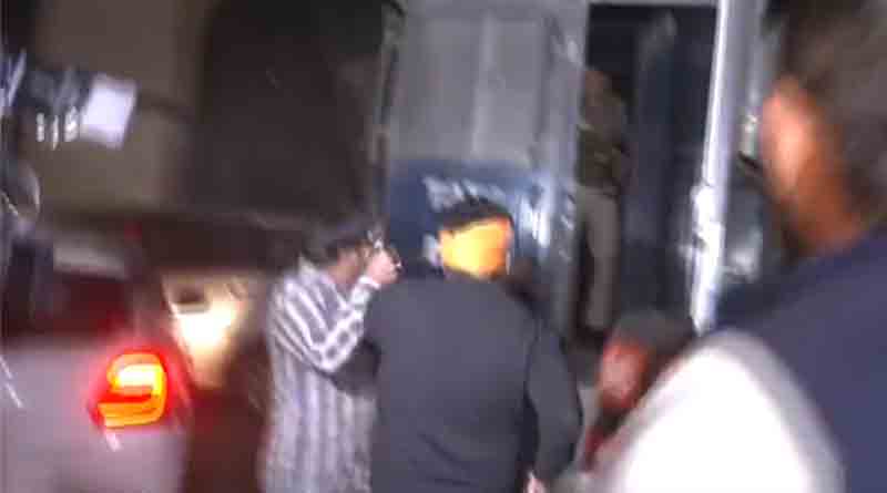 Delhi murder: Sword wielding men attack Shraddha Walker's killer Aftab Poonawala | Sangbad Pratidin