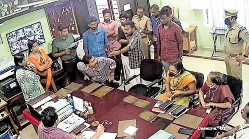 Kerala SFI leader threaten to kill college principal | Sangbad Pratidin
