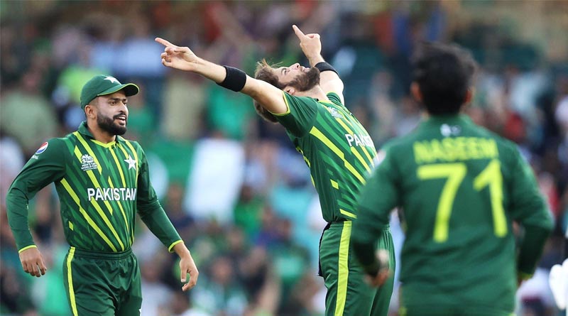 ICC T-20 World Cup: Pakistan beat New Zealand to reach finals