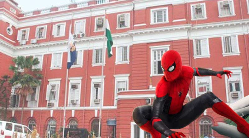 Kolkata police arrests cat burglar who disguises as 'Spiderman' and can move on the wall very well | Sangbad Pratidin