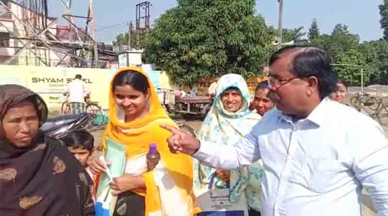 TMC leader threatens public at Duare Sarkar camp in Basirhat | Sangbad Pratidin