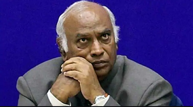 Mallikarjun Kharge to lead opposition in parliament during winter session | Sangbad Pratidin
