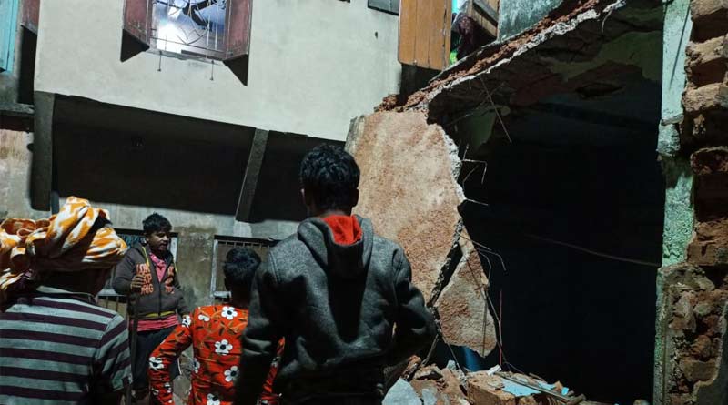 Building collapse in Baranagar, one person died | Sangbad Pratidin