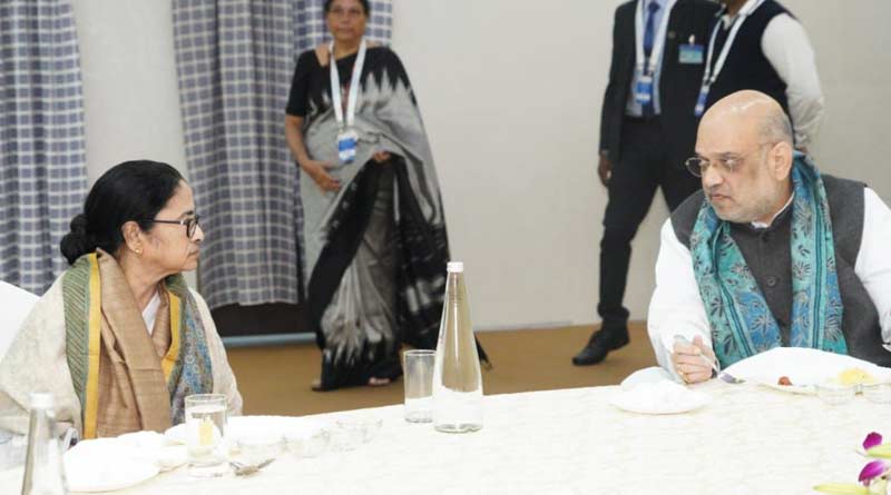 নবান্নে নিরাপত্তা বৈঠকের পর একান্ত আলোচনায় মমতা-অমিত শাহ, কী কথা হল দু’জনের?