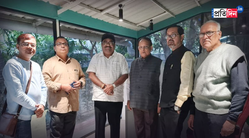 Meeting held at Mohun Bagan tent on Sports Library | Sangbad Pratidin