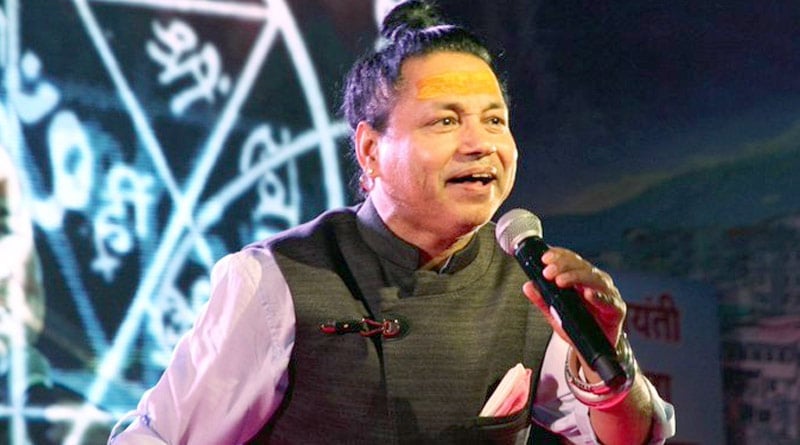 Bottle Thrown to Singer Kailash Kher at a concert in Karnataka's Hampi | Sangbad Pratidin