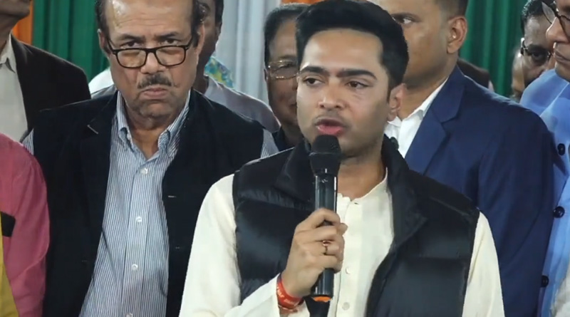 ‘হয়তো মমতার মধ্যে রামকে দেখতে পায়’, মুখ্যমন্ত্রীর ‘অপমান’ নিয়ে বিজেপিকে খোঁচা অভিষেকের