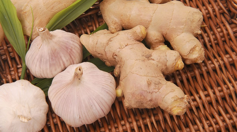 Know how to peel Ginger and Garlic efficiently | Sangbad Pratidin