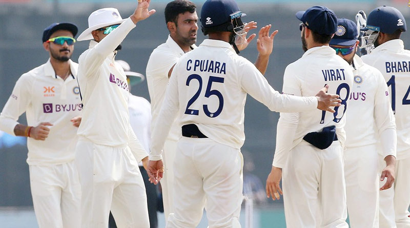 ভারতীয় পেস ও স্পিন দাপটে প্রথম দিনই গুটিয়ে গেল অজিরা, নয়া রেকর্ড অশ্বিন-জাদেজার